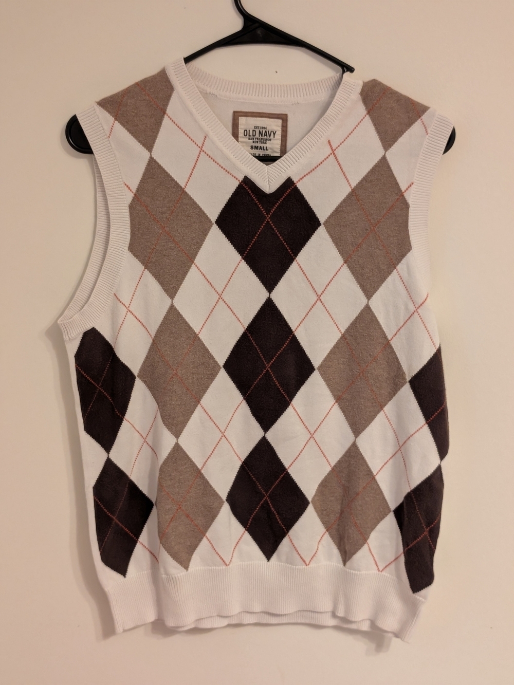 Old Navy Y2K Argyle V-Neck Sweater Vest | Neutral Brown Plaid Golfcore Preppy